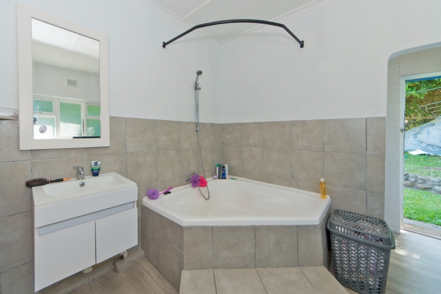 8 Bedroom Property for Sale in Hunters Home Western Cape